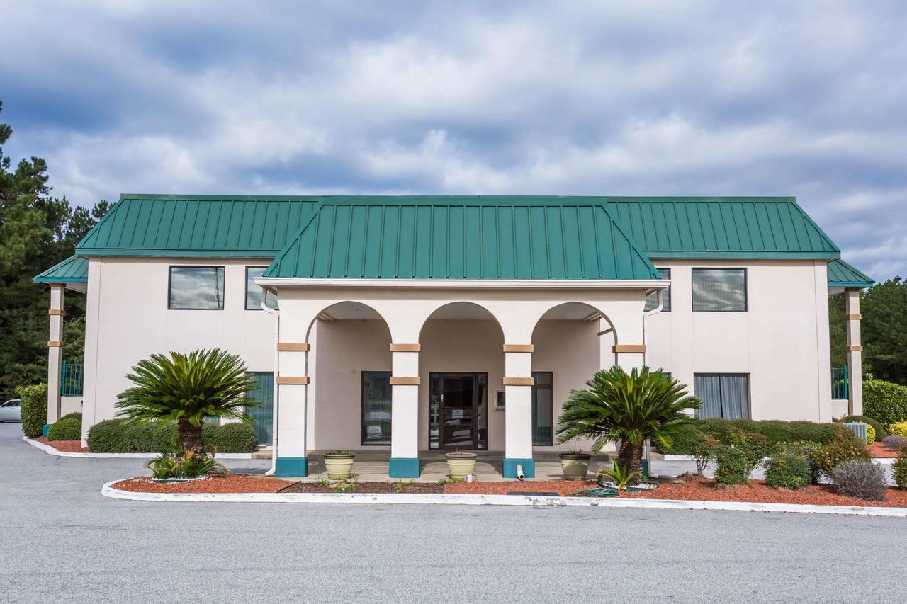 Days Inn By Wyndham Summerton Dış mekan fotoğraf